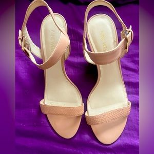 🎉HP🎉Nine West Beige Wedge Sandal- Ankle strap